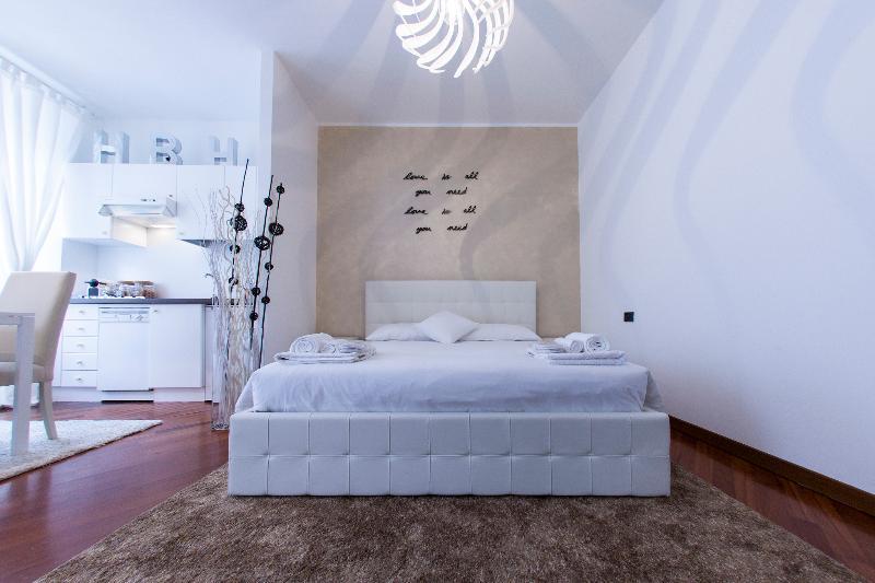Hemeras Boutique Homes - Design Apartments In Milan Center 外观 照片